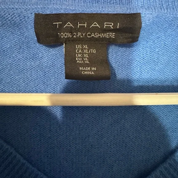 Tahari 100% 2-Ply Cashmere V Neck Sweater Blue Size XL - Picture 3 of 3